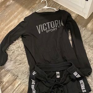 Victoria sport sweatshirt and shorts
